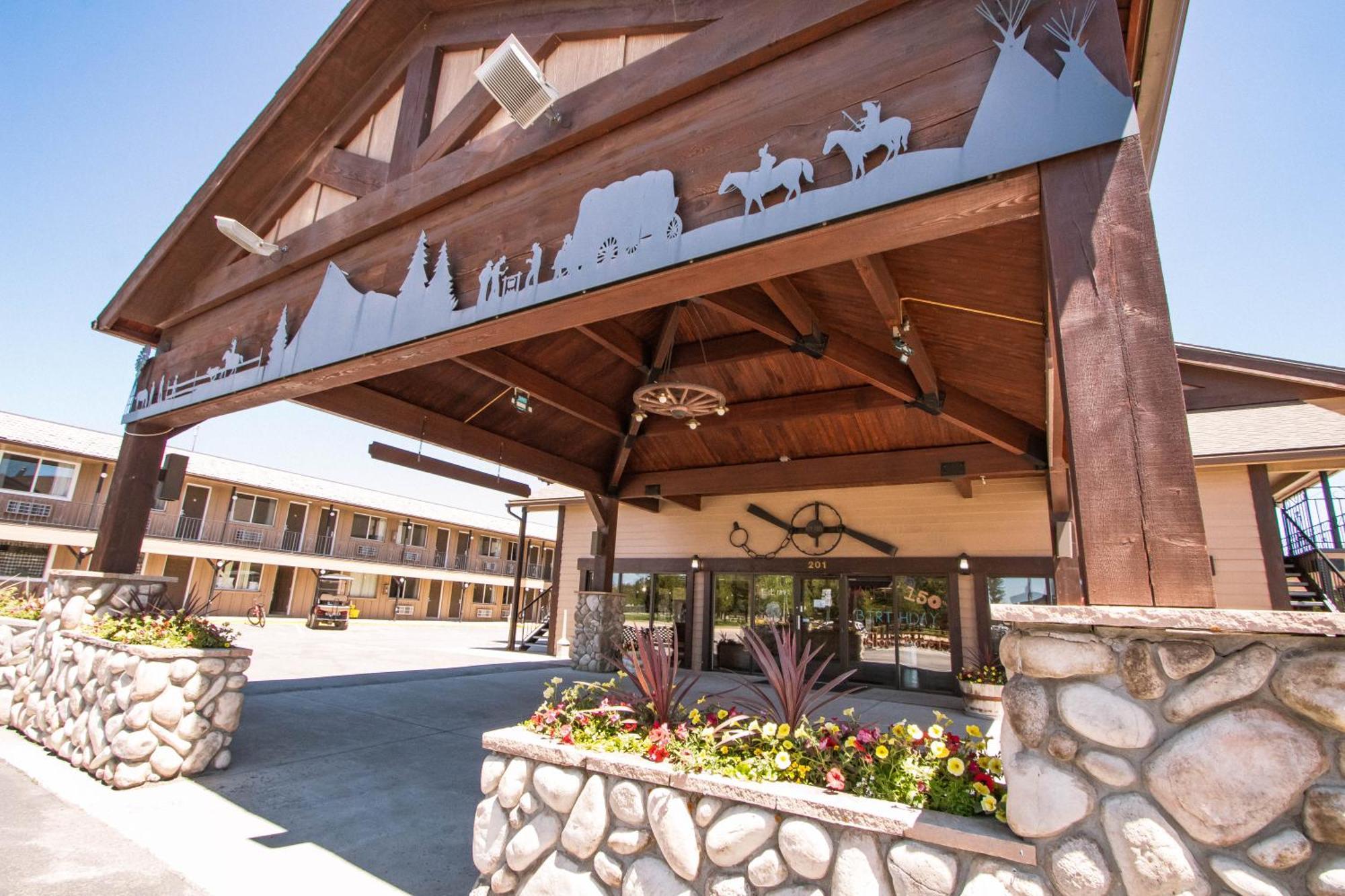 Brandin' Iron Inn West Yellowstone Exteriör bild