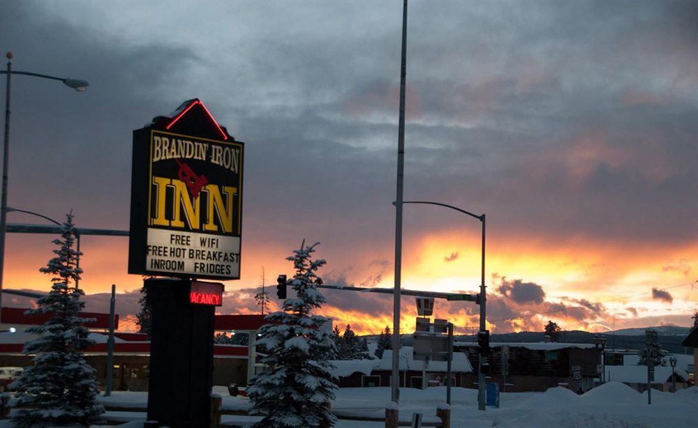 Brandin' Iron Inn West Yellowstone Exteriör bild